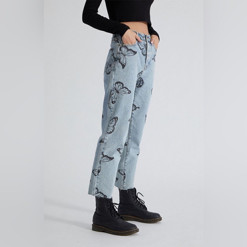 PacSun Eco Butterfly High Waisted Straight Leg Jeans size 26 - Picture 3 of 12